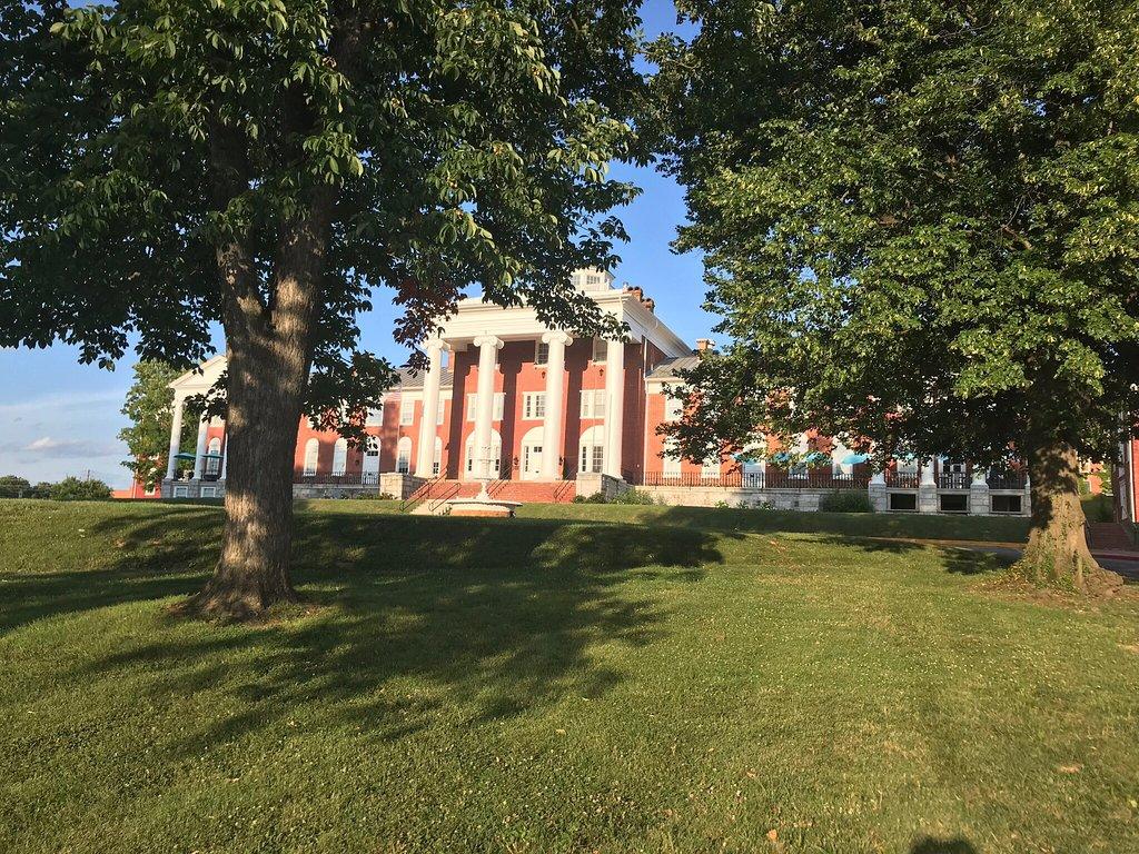 The Blackburn Inn And Conference Center Στόντον Εξωτερικό φωτογραφία